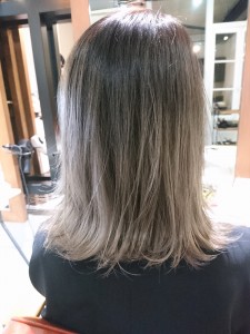 笠岡市にある美容室Gratia(グラーティア)。　グラデーションカラーへ。