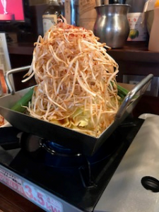 笠岡市にある美容室Gratia(グラーティア)。内田『ちりとり鍋』を食べに。